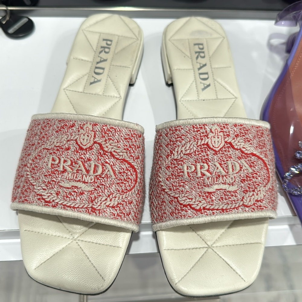 Summer Flat Comfortable - image 1